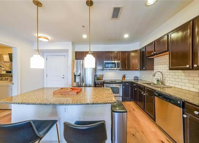 Property at 200 River Vista Dr #236, Atlanta, GA 30339, 2 beds, 2 baths