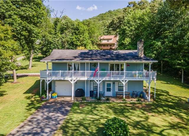 Property at 1008 Lakeview Acres, Hiawassee, GA 30546, 3 beds, 3 baths