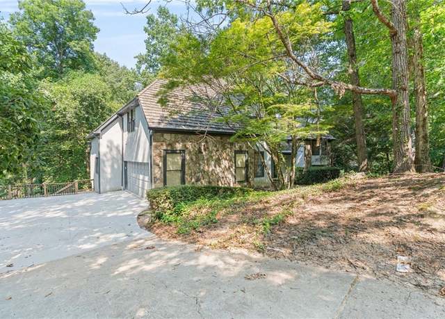 Property at 8240 Grogans Ferry Rd, Atlanta, GA 30350, 5 beds, 4.5 baths