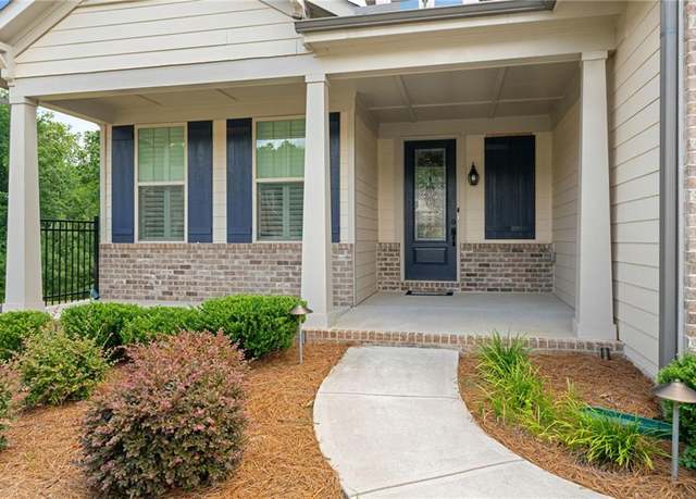 Property at 272 Silver Ct, Hoschton, GA 30548, 4 beds, 4.5 baths