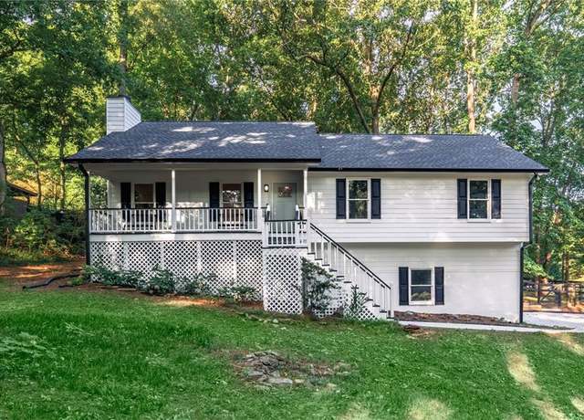 Property at 607 Hickory Creek Ln, Woodstock, GA 30188, 4 beds, 3 baths