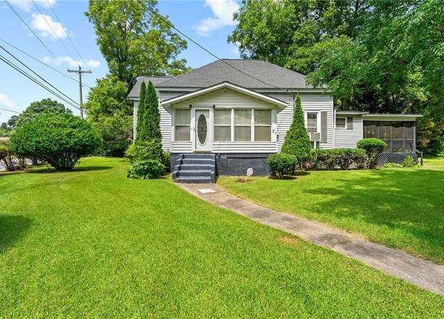 Property at 31 Elm St, Hampton, GA 30228, 3 beds, 1 bath