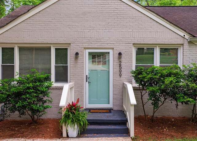 Property at 2599 E Tupelo St SE, Atlanta, GA 30317, 3 beds, 1 bath