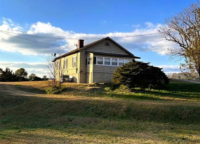 Property at 109 Mcconnell Rd, Calhoun, GA 30701, 3 beds, 1 bath
