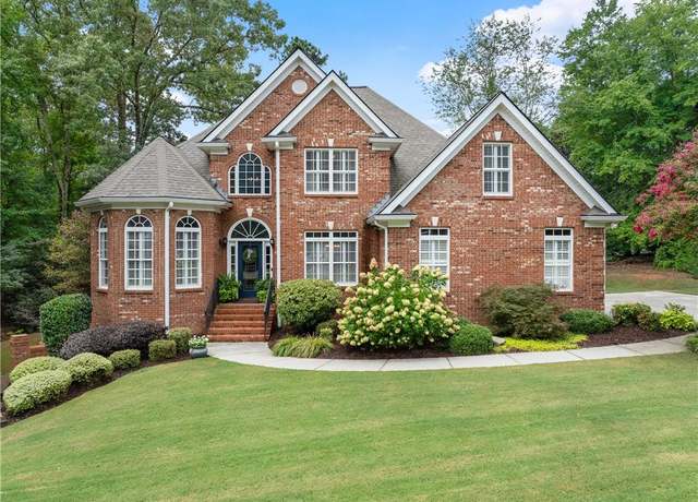 Property at 1503 Cleveland Ct, Loganville, GA 30052, 5 beds, 3.5 baths