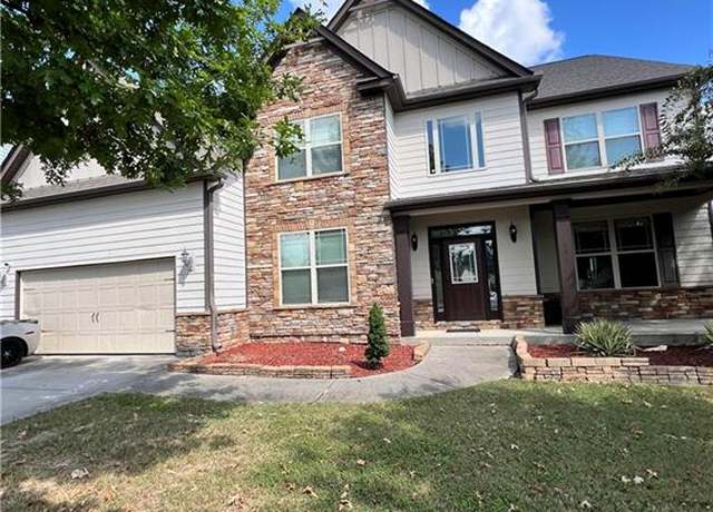 Property at 190 Thrushwood Dr, Fayetteville, GA 30215, 6 beds, 5 baths