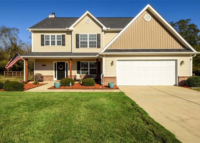 Property at 1670 Bismarck Cir, Winder, GA 30680, 4 beds, 2.5 baths