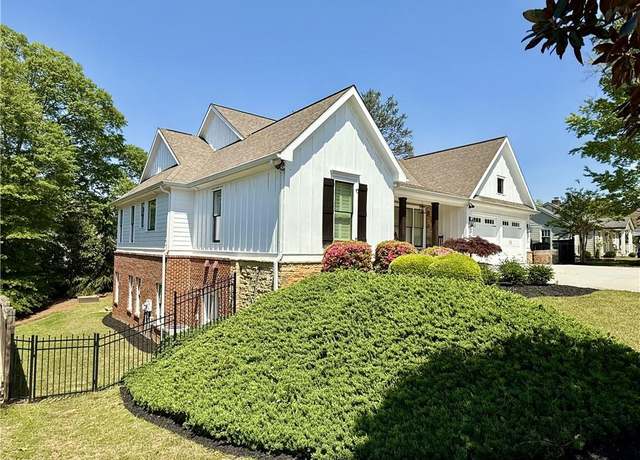 Property at 1127 Bank St SE, Smyrna, GA 30080, 5 beds, 4 baths