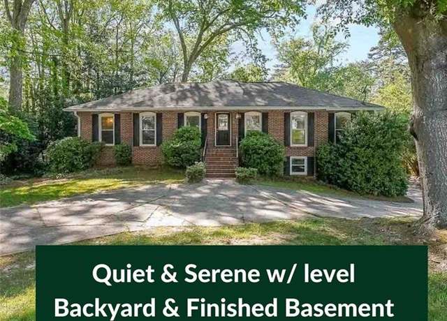 Property at 270 E Valley Dr, Marietta, GA 30068, 4 beds, 3 baths