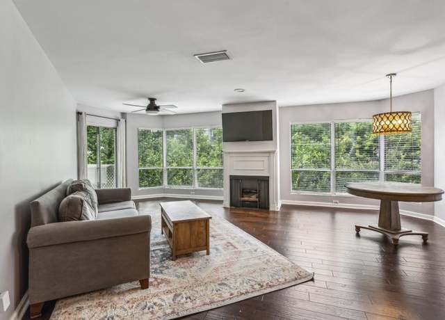 Property at 244 13th St NE #302, Atlanta, GA 30309, 2 beds, 2 baths