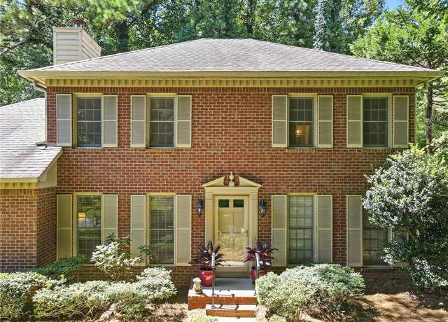Property at 4140 Westchester Xing NE, Roswell, GA 30075, 3 beds, 2.5 baths