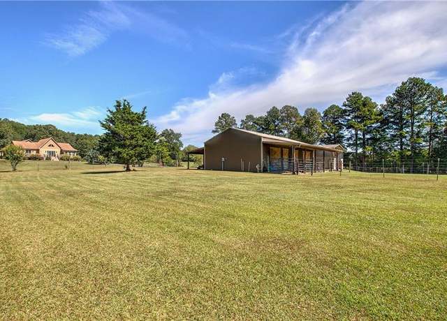 Property at 2051 Little Texas Valley Rd, Rome, GA 30165, 3 beds, 2 baths