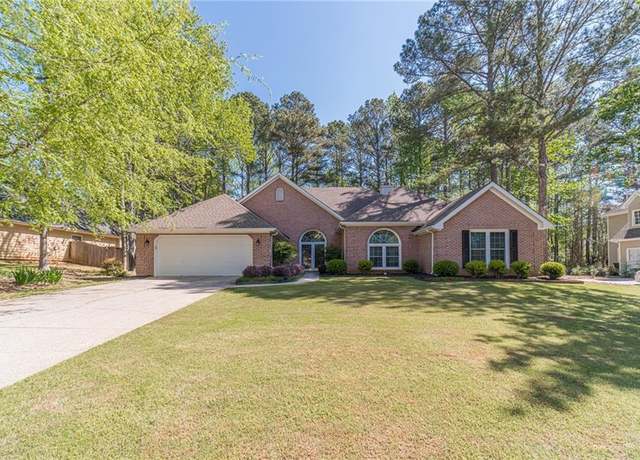 Property at 4360 Hillsborough Dr, Snellville, GA 30039, 3 beds, 2.5 baths