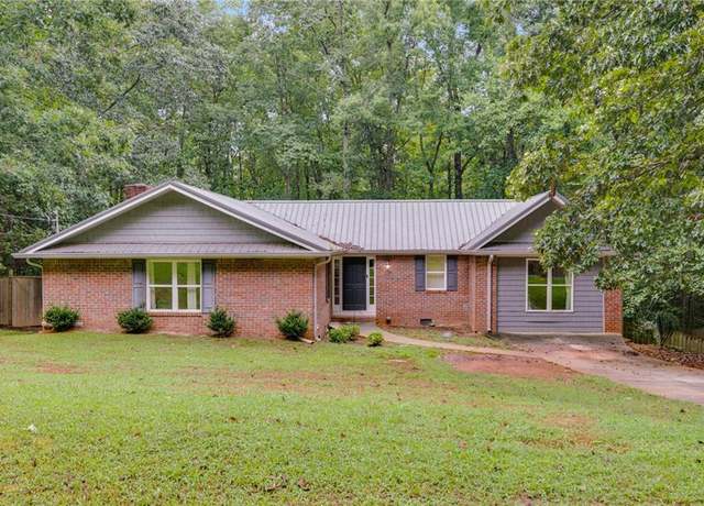 Property at 56 Rolling Hills Ln, Carrollton, GA 30116, 3 beds, 2 baths
