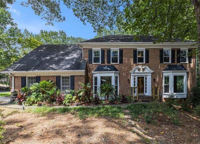 Property at 3402 Johnson Ferry Rd NE, Roswell, GA 30075, 6 beds, 3.5 baths