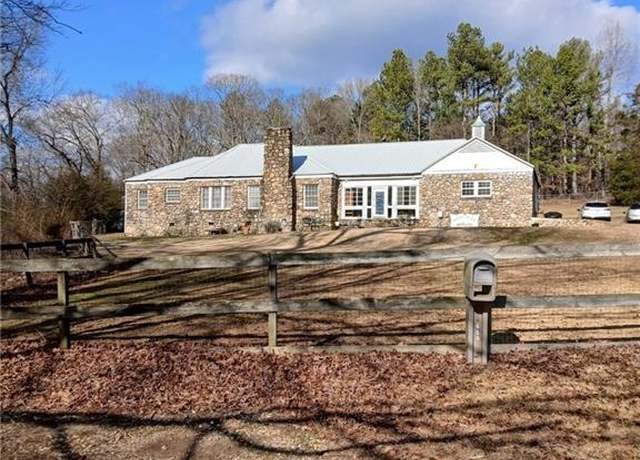 Property at 650 Kingston Hwy, Kingston, GA 30145, 4 beds, 2 baths