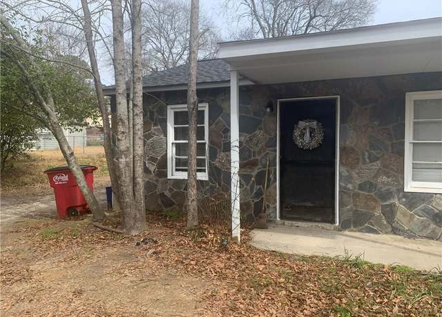 Property at 5770 Satterfield Dr, Macon, GA 31206, 2 beds, 1 bath