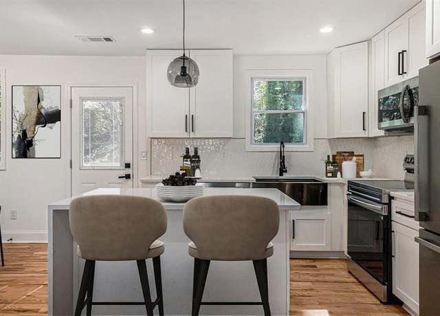 Property at 904 Fairburn Pl NW, Atlanta, GA 30331, 3 beds, 2 baths