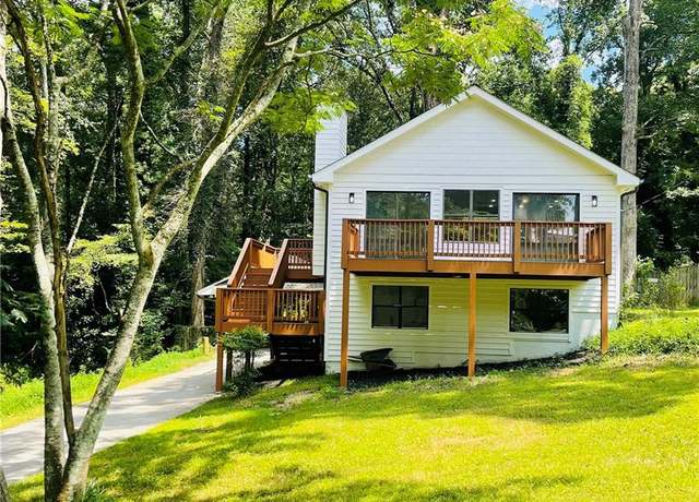 Property at 4440 Cary Dr, Snellville, GA 30039, 5 beds, 3 baths