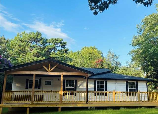 Property at 2319 Gaines Mill Rd, Gainesville, GA 30507, 4 beds, 2 baths