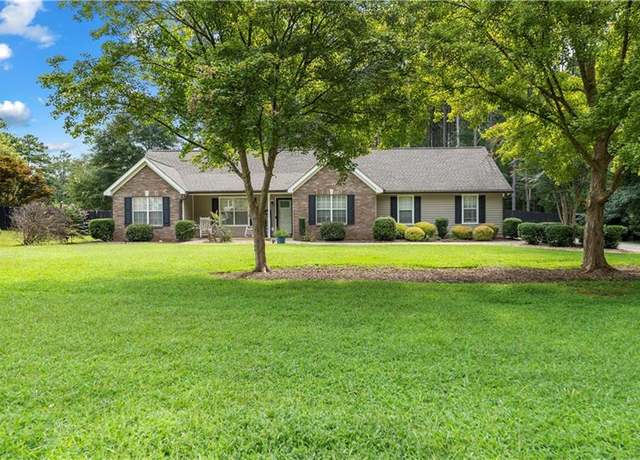 Property at 1005 Matthews Way, Mcdonough, GA 30252, 4 beds, 2 baths