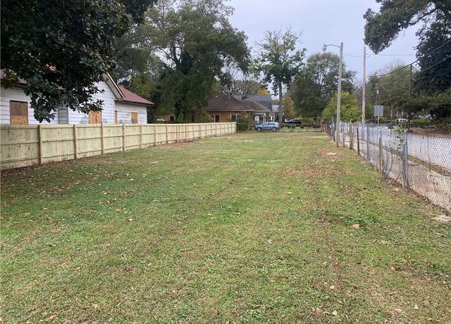 Property at 977 Metropolitan Pkwy SW, Atlanta, GA 30310