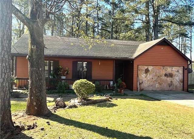 Property at 5687 Pine Meadow Ct, Morrow, GA 30260, 3 beds, 2 baths