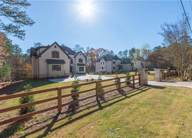 Property at 10745 Shallowford Rd, Roswell, GA 30075, 5 beds, 5.5 baths