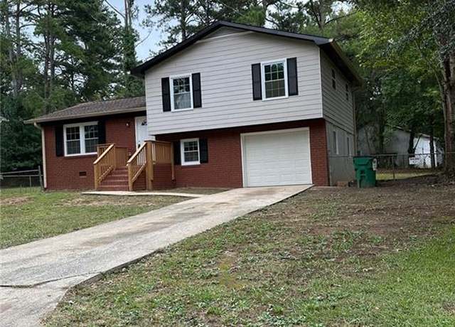 Property at 1685 Kinglet Rd, Jonesboro, GA 30238, 3 beds, 2 baths