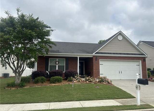 Property at 804 Village Pl, Loganville, GA 30052, 2 beds, 2 baths