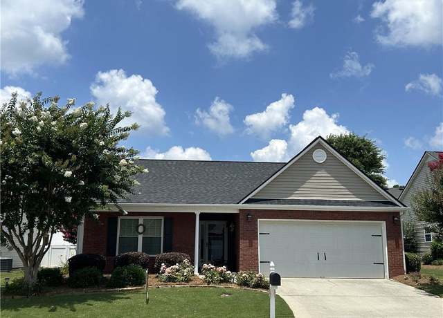 Property at 804 Village Pl, Loganville, GA 30052, 2 beds, 2 baths