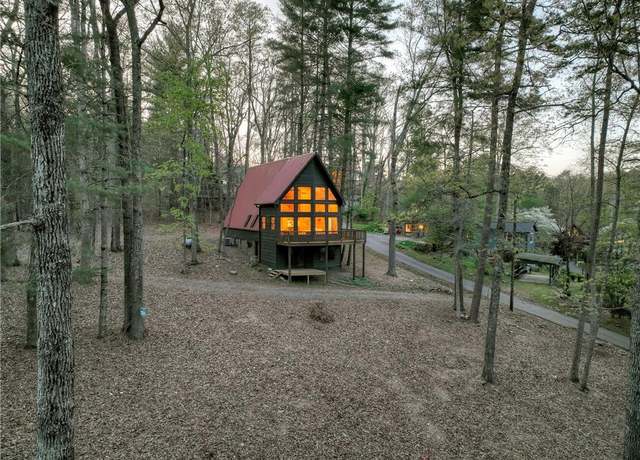 Property at 61 Woodstock Dr, Blue Ridge, GA 30513, 2 beds, 2 baths
