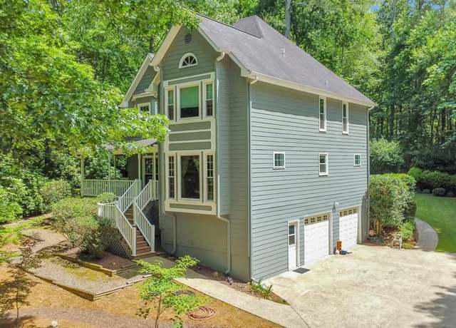 Property at 405 W Leslie Ct, Woodstock, GA 30188, 3 beds, 2.5 baths