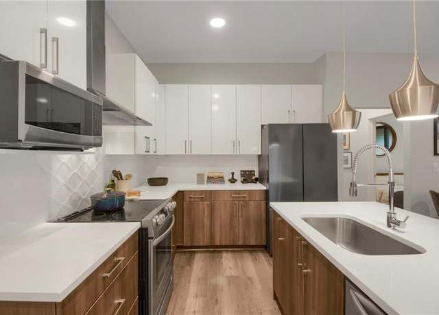 Property at 112 Rogers St NE #305, Atlanta, GA 30317, 2 beds, 2 baths