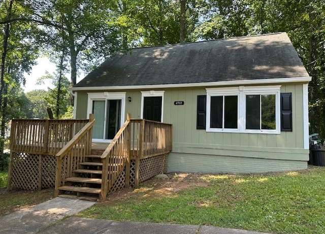 Property at 4911 Martins Crossing Rd, Stone Mountain, GA 30088, 4 beds, 2 baths