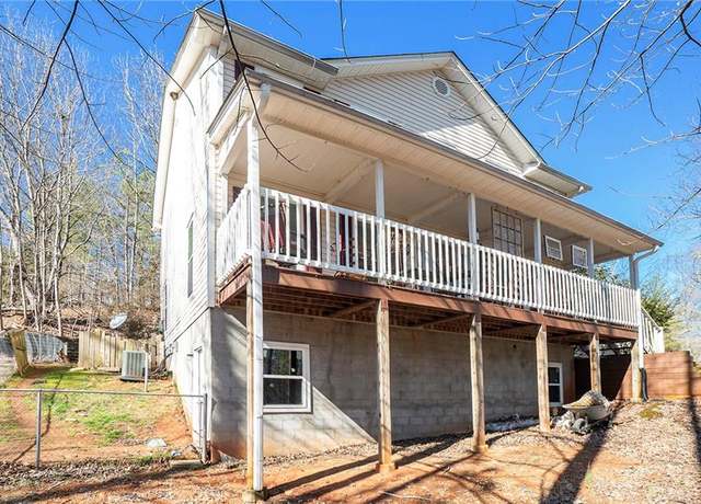 Property at 3424 Jet Wright Rd, Gainesville, GA 30506, 3 beds, 2.5 baths