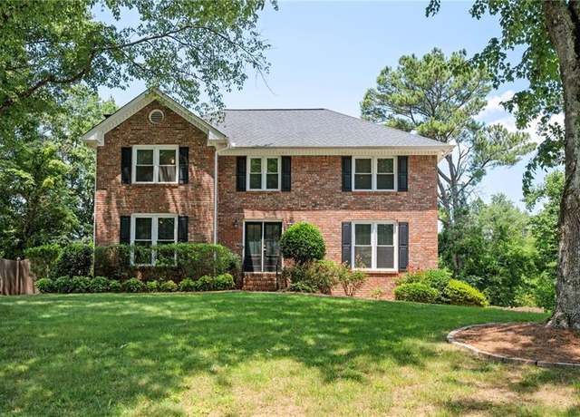Property at 2251 Rushmore Dr, Marietta, GA 30062, 4 beds, 2.5 baths