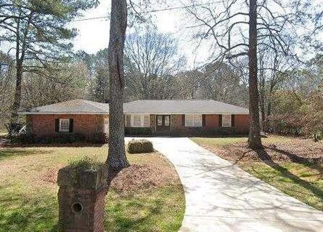 Property at 10219 N Dinah Cir N, Covington, GA 30014, 4 beds, 2 baths