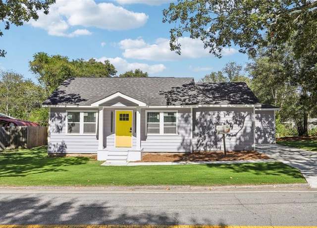 Property at 7540 Conyers St, Lithonia, GA 30058, 3 beds, 3 baths