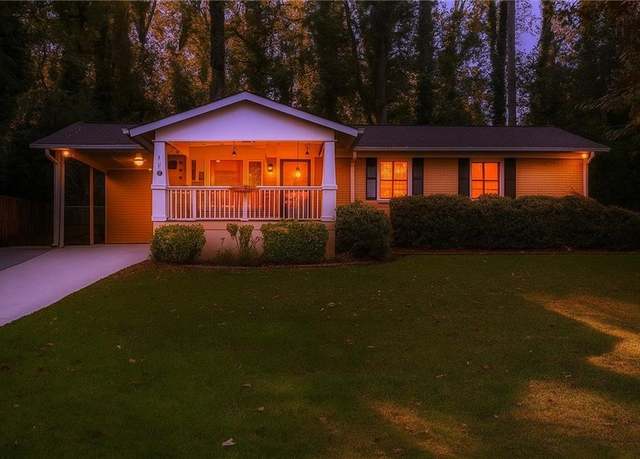 Property at 118 Lucia Dr, Smyrna, GA 30082, 3 beds, 2 baths
