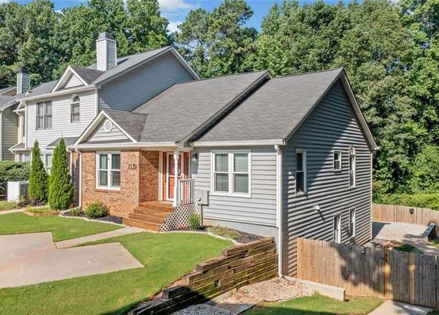 Property at 1139 Shiloh Ln NW, Kennesaw, GA 30144, 3 beds, 3 baths