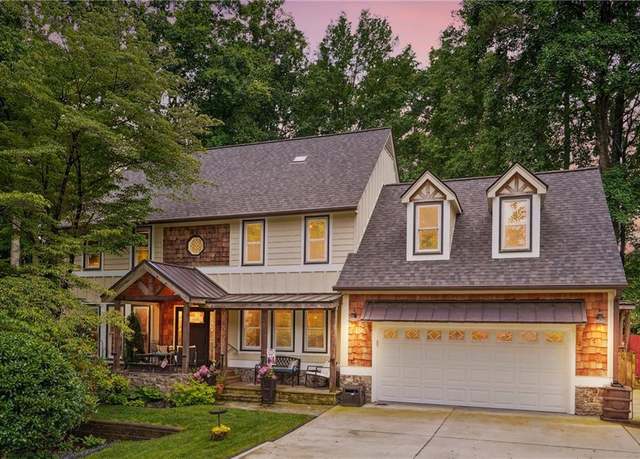 Property at 1438 Salem Dr, Alpharetta, GA 30009, 5 beds, 3.5 baths