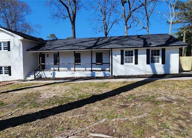 Property at 1390 White Oak St SE, Conyers, GA 30013, 4 beds, 2 baths