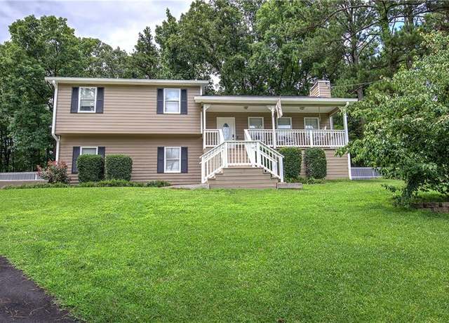 Property at 123 Mill Ln, Dallas, GA 30157, 4 beds, 2 baths