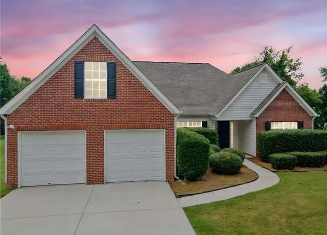 Property at 3690 Golfe Links Dr, Snellville, GA 30039, 4 beds, 2.5 baths