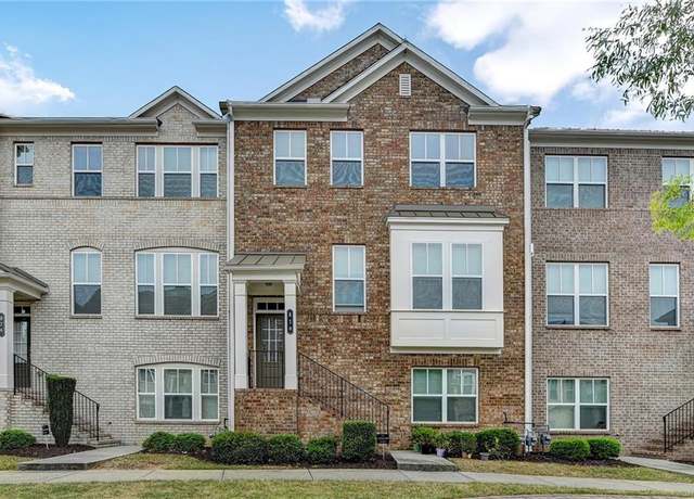 Property at 810 Sunset Park Dr, Suwanee, GA 30024, 4 beds, 3.5 baths