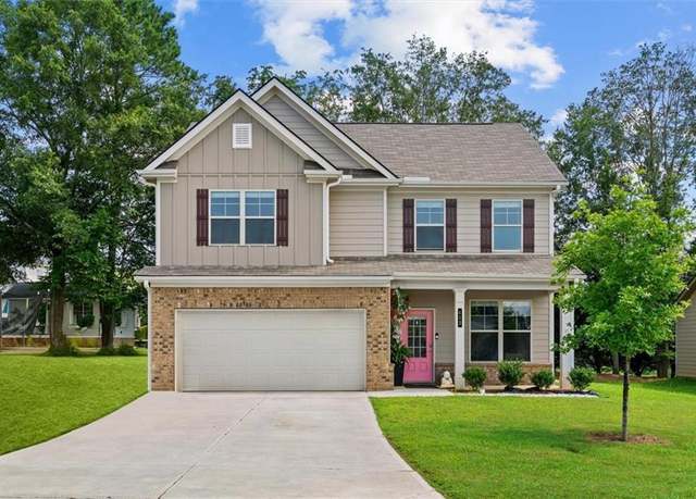 Property at 412 Mcginnis Cir, Calhoun, GA 30701, 4 beds, 2.5 baths