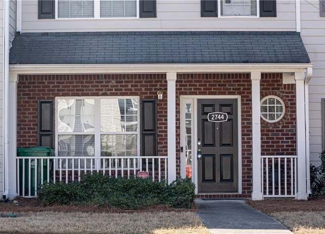 Property at 2744 Snapfinger Mnr, Decatur, GA 30035, 3 beds, 2.5 baths