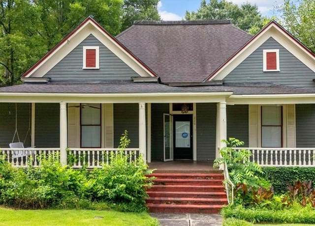 Property at 226 Noyes St, Cedartown, GA 30125, 3 beds, 3 baths