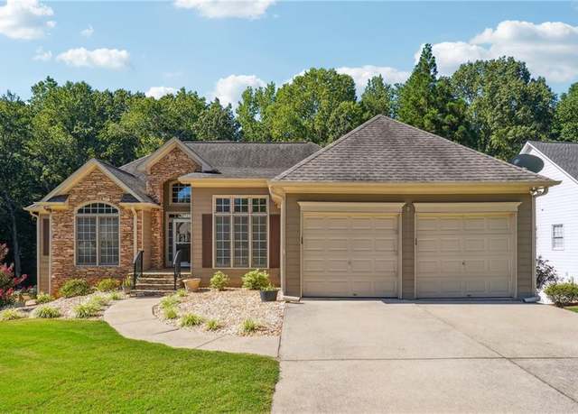 Property at 468 Crestview Dr, Dallas, GA 30157, 5 beds, 3 baths
